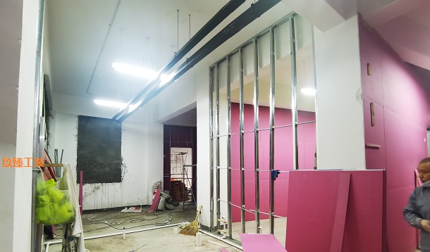 銀川鼎龍音樂(lè)燒烤餐廳裝修在建工地現(xiàn)場(chǎng)